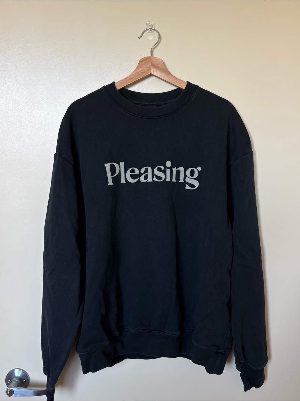 Pleasing Black Crewneck Sweatshirt
